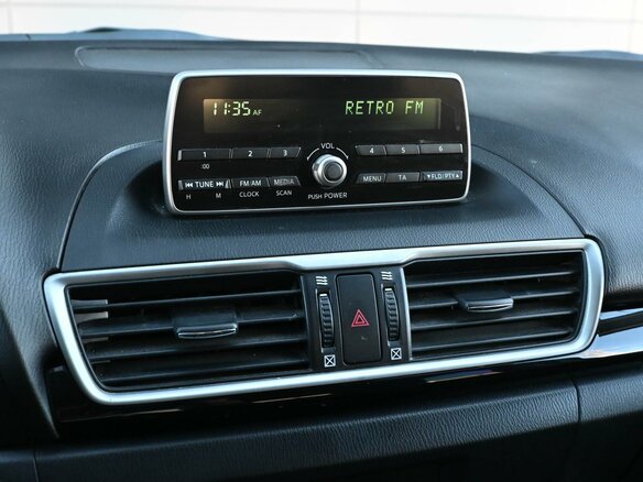 2014 Mazda 3 III (BM), серебристый, 1149000 рублей - вид 16