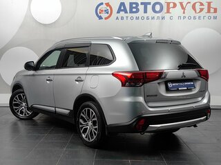 2018 Mitsubishi Outlander III Рестайлинг 2, серебристый, 1848000 рублей, вид 2