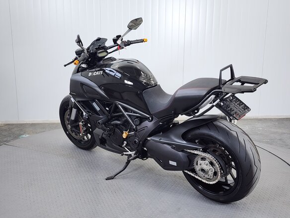 2011 Ducati Diavel, чёрный, 729000 рублей - вид 5