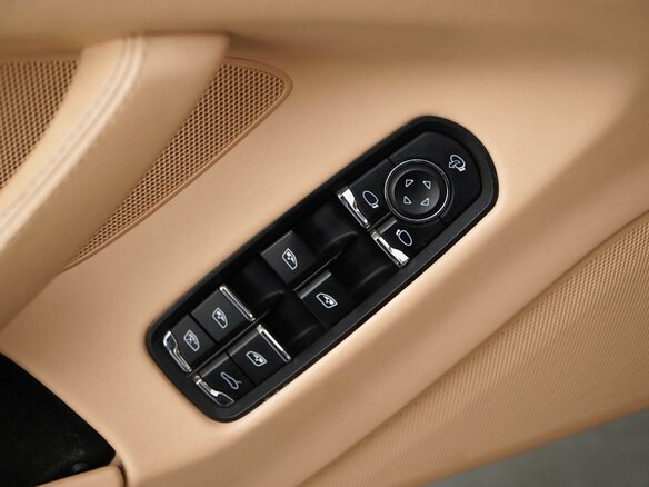 2013 Porsche Panamera 4 I Рестайлинг, коричневый, 2799077 рублей - вид 13