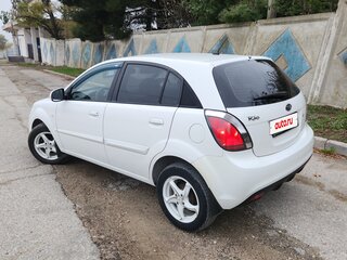 2011 Kia Rio II Рестайлинг, белый, 666666 рублей, вид 3