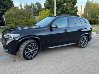 2020 BMW X5 40i IV (G05/G18), чёрный, 6300000 рублей, вид 5
