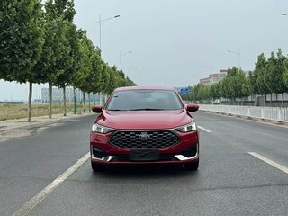 2022 Ford Escort VI Рестайлинг 2, красный, 1210548 рублей, вид 2