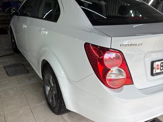 2014 Chevrolet Aveo II, белый, 850000 рублей, вид 3