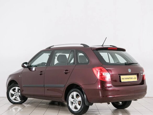 2012 Skoda Fabia II Рестайлинг, красный, 729000 рублей - вид 3