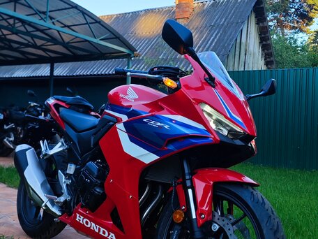 2026 Honda CBR 500 R, красный, 1070000 рублей, вид 2