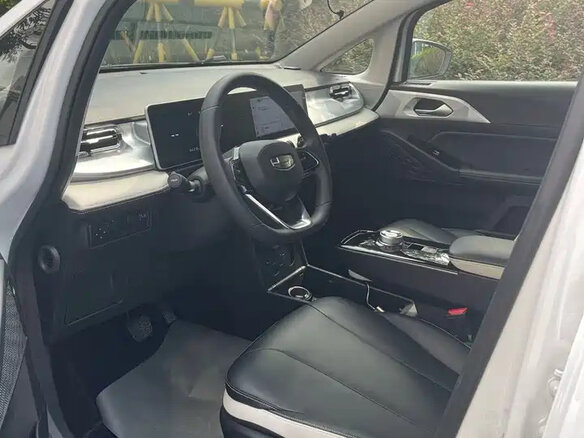 2026 Geely Geometry E 33.5 kWh, белый - вид 5