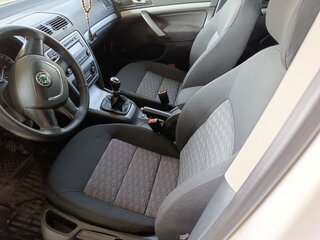 2013 Skoda Octavia II (A5) Рестайлинг, белый, 1050000 рублей, вид 4