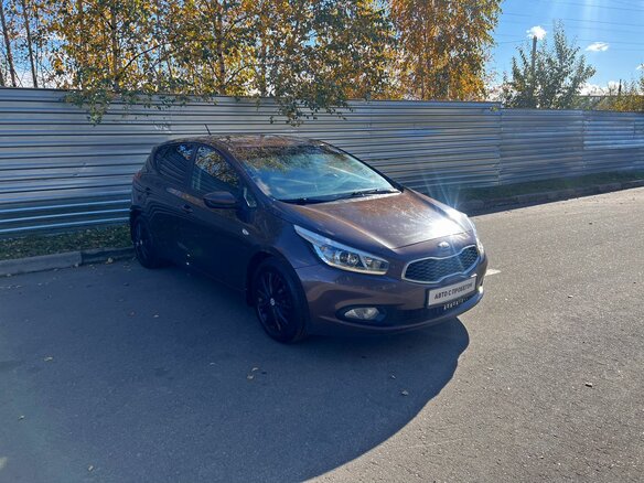 2014 Kia Ceed II, коричневый, 745000 рублей - вид 2