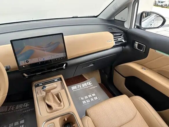 2026 Wuling Starlight 730, серебристый, 2025000 рублей - вид 12