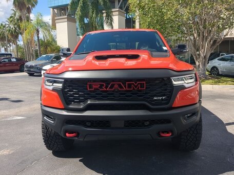 2026 Ram 1500 TRX SRT V Рестайлинг, красный, 14700000 рублей, вид 2