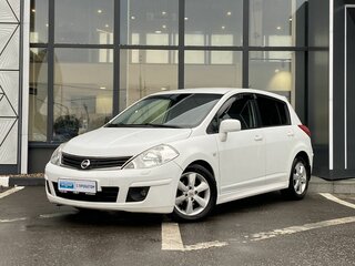 2013 Nissan Tiida I Рестайлинг, белый, 719000 рублей, вид 1