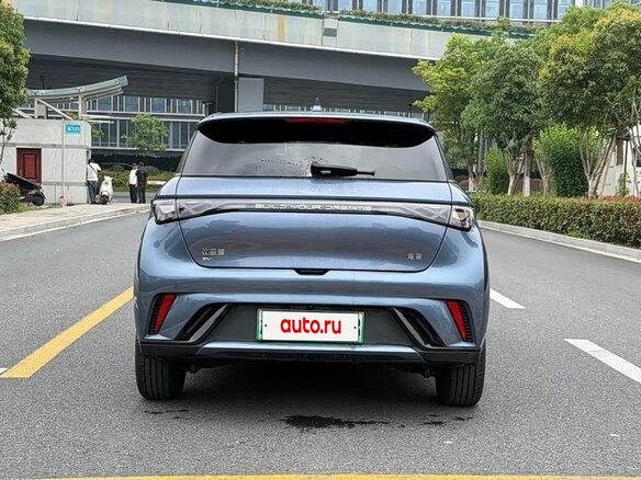 2025 BYD Dolphin 44.9 kWh I, синий, 1510001 рублей - вид 5