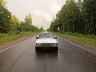1985 Mercedes-Benz 190 (W201), белый, 180000 рублей, вид 4