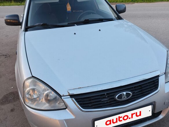 2010 Lada (ВАЗ) Priora I, серебристый, 240000 рублей