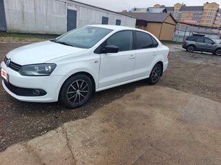 2014 Volkswagen Polo V, белый, 710000 рублей, вид 1