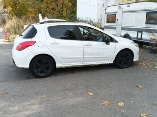 2008 Peugeot 308 I, белый, 210000 рублей, вид 3