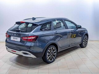 2026 Lada (ВАЗ) Vesta SW Cross I Рестайлинг (NG), серебристый, 2043000 рублей, вид 2