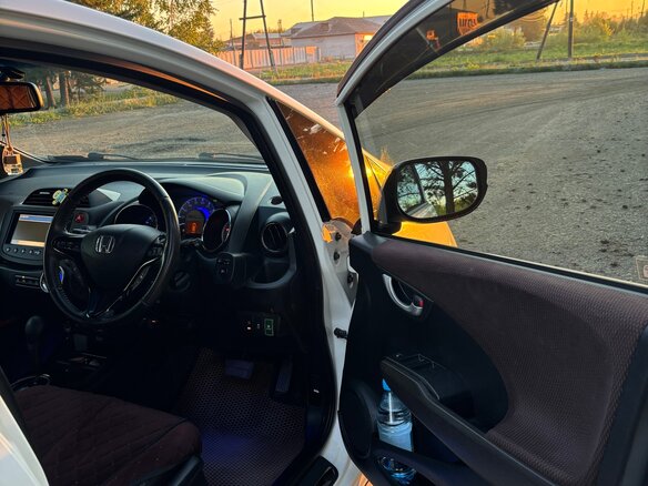 2011 Honda Fit Shuttle I, белый, 880000 рублей - вид 13