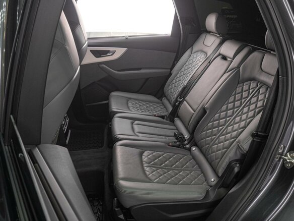 2023 Audi Q7 50 TDI II (4M) Рестайлинг, серый, 11499000 рублей - вид 18