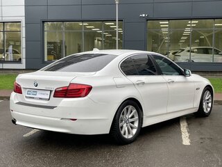 2013 BMW 5 серии 520i VI (F10/F11/F07), белый, 1150000 рублей, вид 5