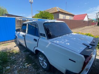 2004 Lada (ВАЗ) 2107, белый, 100000 рублей, вид 3