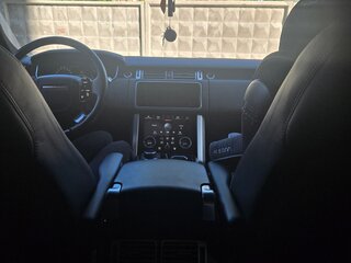 2020 Land Rover Range Rover IV Рестайлинг, серый, 8000000 рублей, вид 4