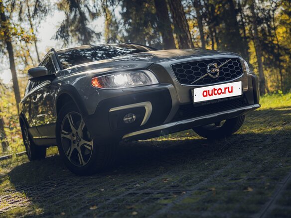 2013 Volvo XC70 II Рестайлинг, бежевый - вид 30