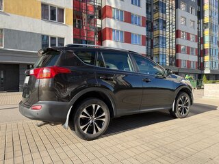2014 Toyota RAV4 IV (XA40), коричневый, 2100000 рублей, вид 3