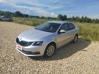 2017 Skoda Octavia III (A7) Рестайлинг, серебристый, 1150000 рублей, вид 1