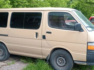 1992 Toyota HiAce H100, бежевый, 550000 рублей, вид 3