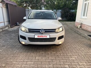 2014 Volkswagen Touareg II, белый, 2250000 рублей, вид 3