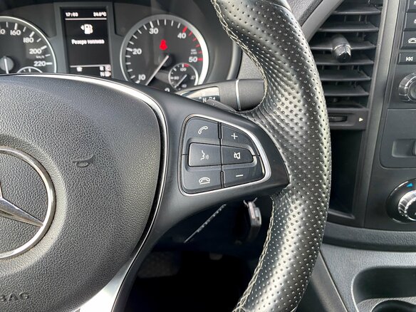 2018 Mercedes-Benz Vito 119 BlueTEC L2 III (W447), чёрный - вид 9