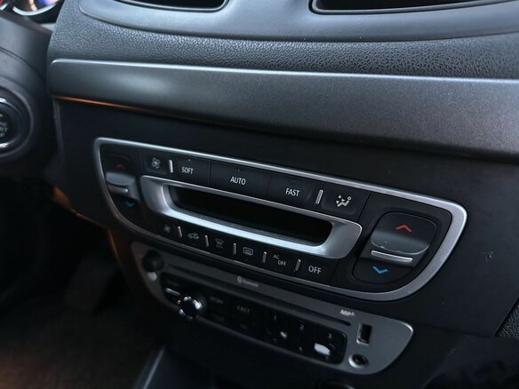 2013 Renault Megane III Рестайлинг, синий - вид 15