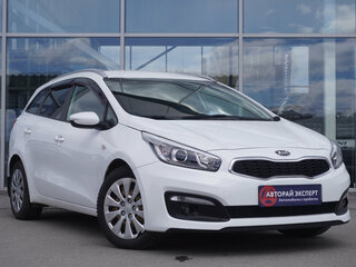 2018 Kia Ceed II Рестайлинг, белый, 1215000 рублей, вид 3
