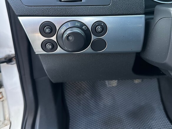 2010 Opel Astra H Рестайлинг, белый, 580000 рублей - вид 8