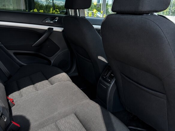 2011 Skoda Octavia DSG7 II (A5) Рестайлинг, белый, 780000 рублей - вид 19
