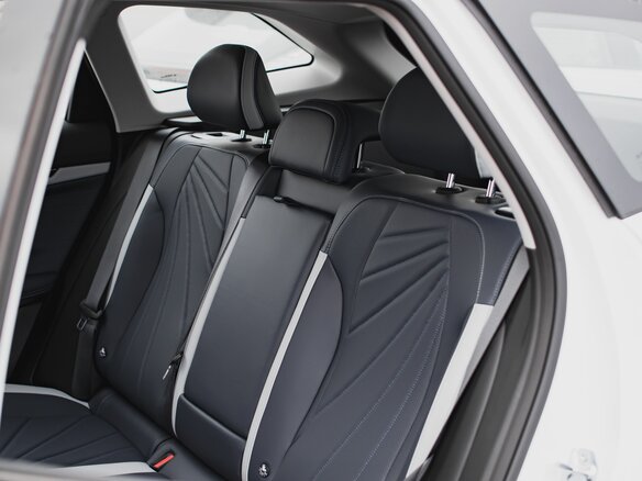 2026 Geely Atlas II, белый, 4078840 рублей - вид 38