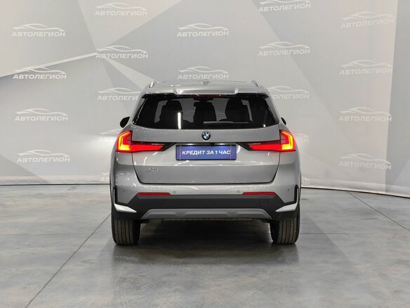 2023 BMW X1 28i xDrive III (U11/U12), серый, 4700000 рублей - вид 4