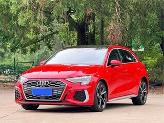 2021 Audi A3 Sportback 35 TFSI IV (8Y), красный, 1590777 рублей, вид 1