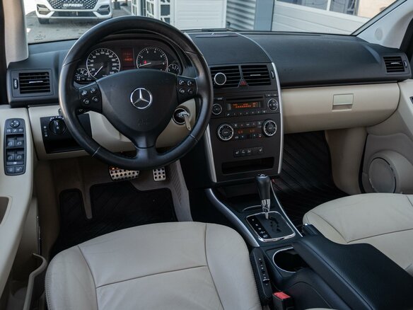 2011 Mercedes-Benz A-Класс 180 II (W169) Рестайлинг, коричневый, 999000 рублей - вид 5