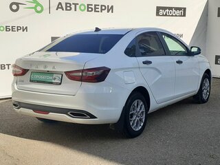 2024 Lada (ВАЗ) Vesta I Рестайлинг (NG), белый, 1102900 рублей, вид 5