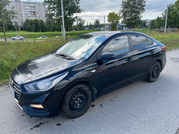 2017 Hyundai Solaris II, чёрный, 830000 рублей