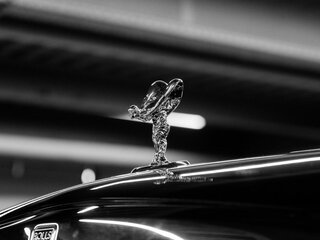 2019 Rolls-Royce Cullinan I (Series I), чёрный, 29167000 рублей, вид 3