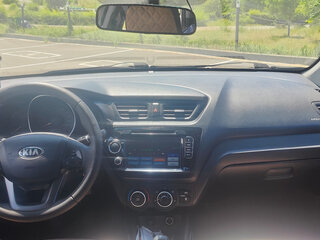 2014 Kia Rio III, белый, 720000 рублей, вид 4