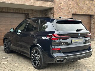 2023 BMW X5 40i IV (G05/G18) Рестайлинг, чёрный, 7030000 рублей, вид 5