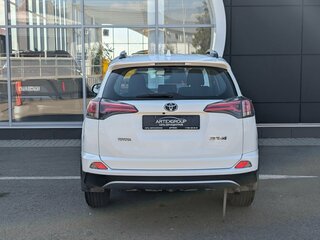 2017 Toyota RAV4 IV (XA40) Рестайлинг, белый, 2353000 рублей, вид 5