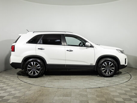 2013 Kia Sorento II Рестайлинг, белый, 1499585 рублей, вид 4