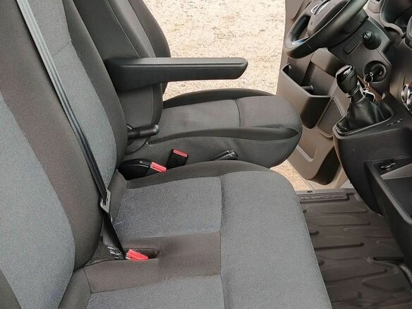 2020 Renault Master, серебристый, 3190000 рублей - вид 6