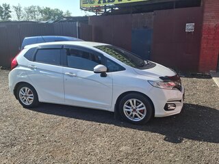 2019 Honda Fit III Рестайлинг, белый, 1165000 рублей, вид 3
